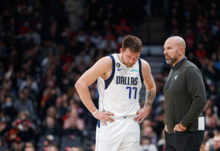  东契奇50分惜败，独行侠遭淘汰  